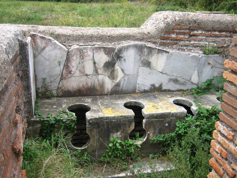 latrina Schola del traiano